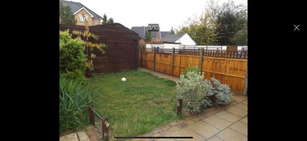 Arterial Road, Grays, RM16 6UT
