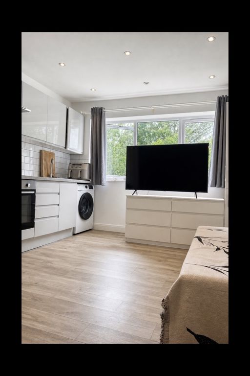 Foscote Road, London, NW4 3SE